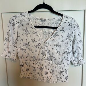 Abercrombie & Fitch White Puff Sleeve Crop Blouse
